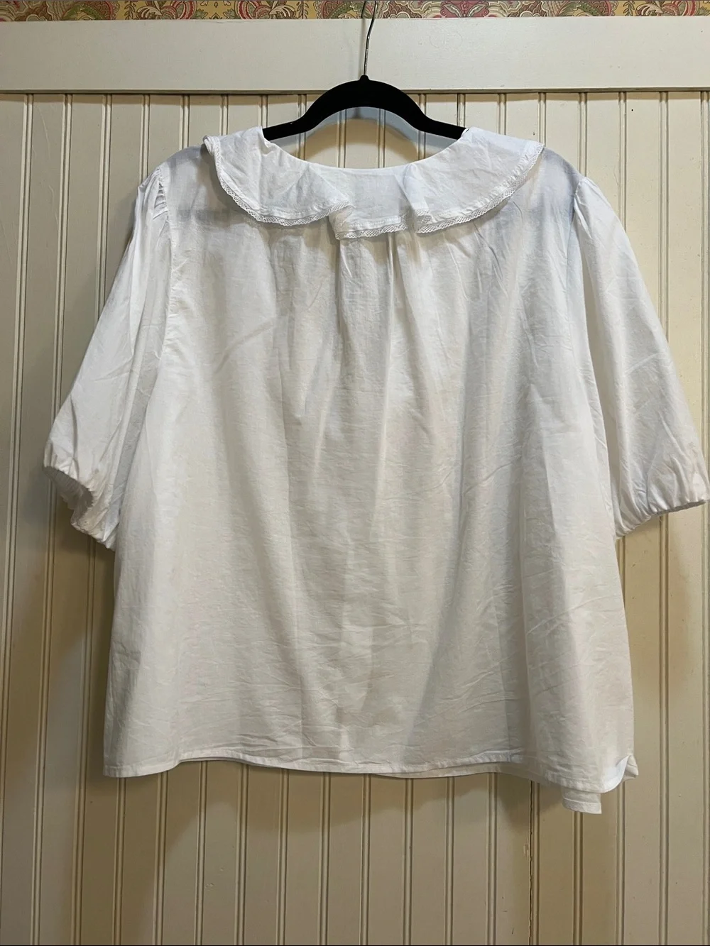 Old Navy White Ruffle Front Puff Sleeve Blouse